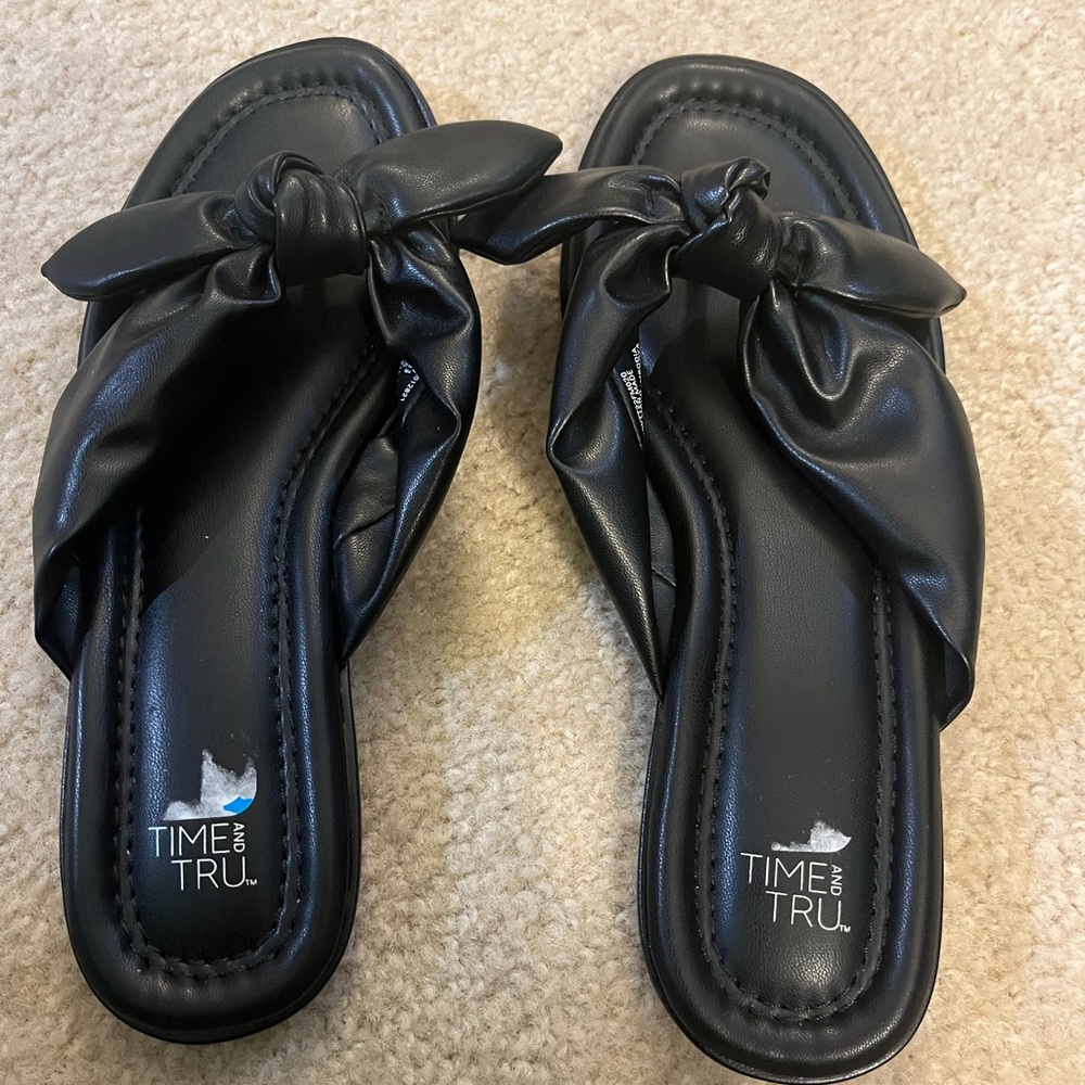 Time and Tru black Sandles